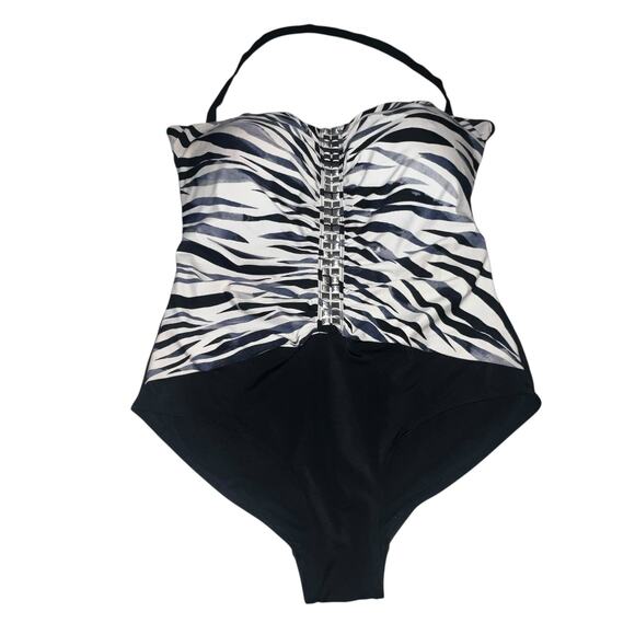 Swimsuits for All 1-Piece Bandeau Swimsuit
Black & Gray Animal Print Jeweled 16 - Picture 1 of 11